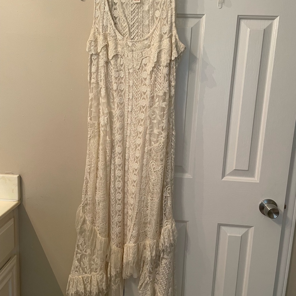 Sundance dress, size Large, has full slip built in